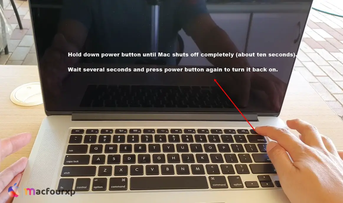 How do I Fix MacBook stuck on loading screen progress bar 